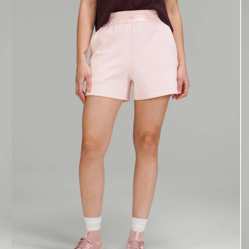 Lululemon softstreme shorts